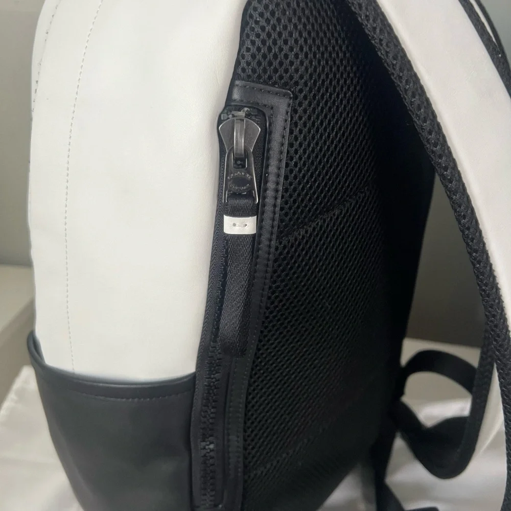 Coach Large Backpack - Picture 6 of 8